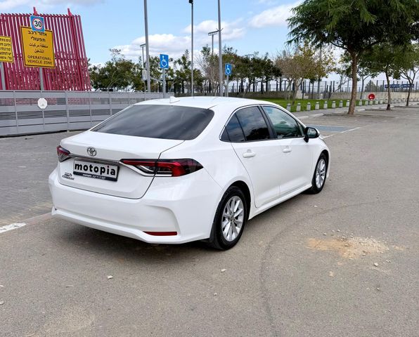 מודעת רכב טויוטה קורולה 2
