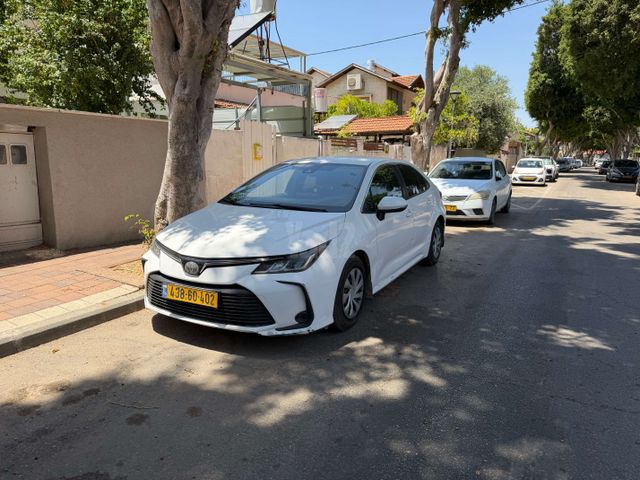 מודעת רכב טויוטה קורולה