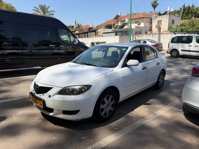 מודעת רכב מאזדה 3