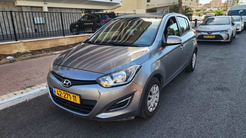 מודעת רכב יונדאי i20 3