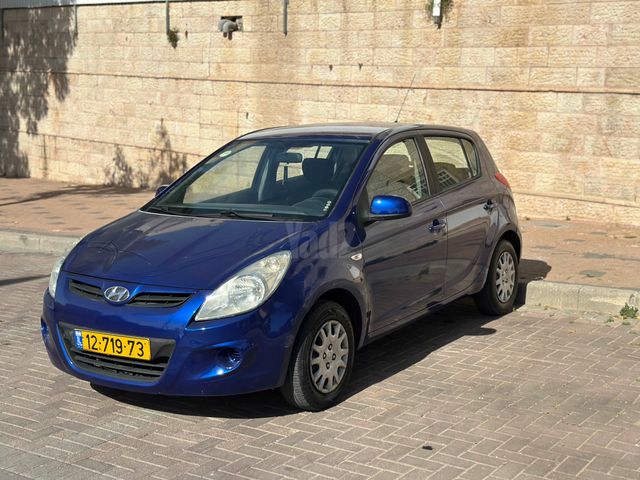 מודעת רכב יונדאי i20