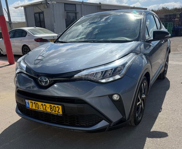 מודעת רכב טויוטה C-HR 2