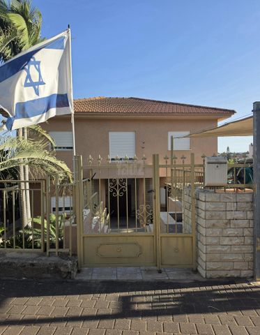 פייר אוגוסט רנואר 57