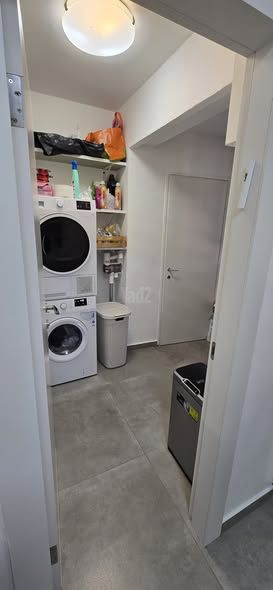 דליה רביקוביץ 16