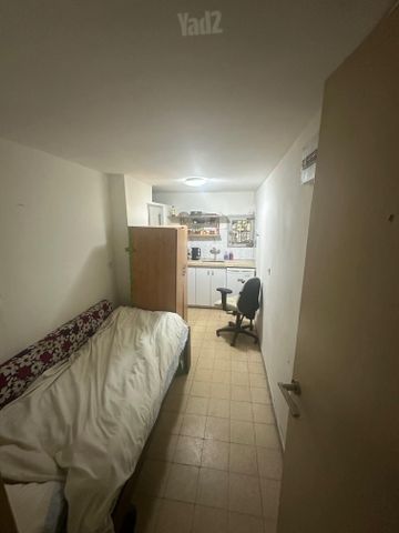 תמונה 2 של דירת חדר להשכרה בירושלים