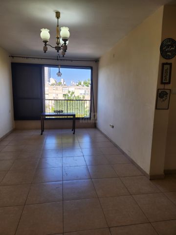 ד"ר יהושע טהון 15
