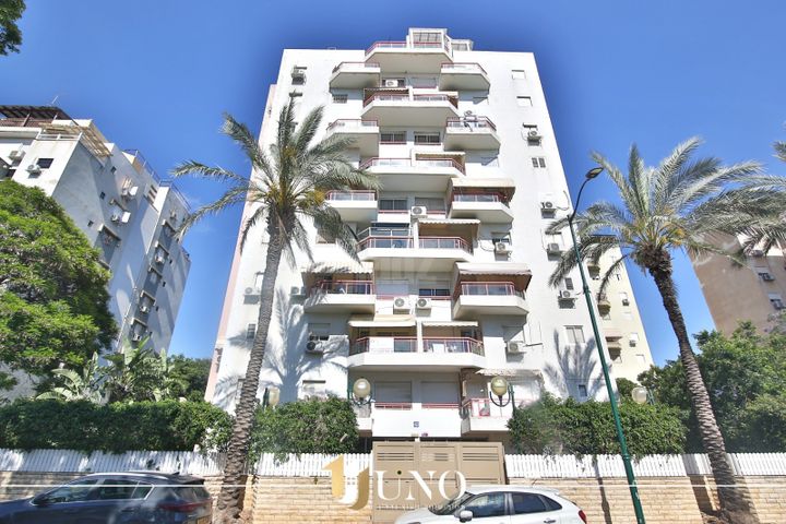 מודעת נכס, חיים 42, צור שלום, קרית ביאליק