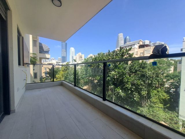 השומר 
