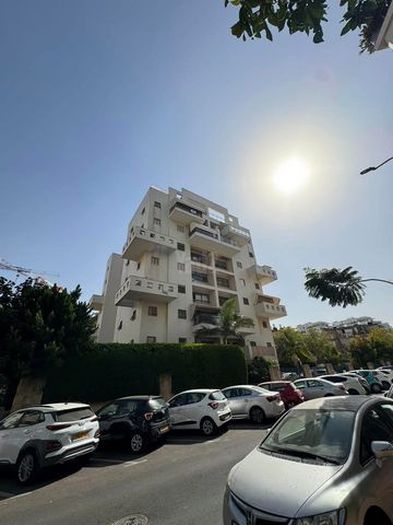 אהרון כצנלסון 