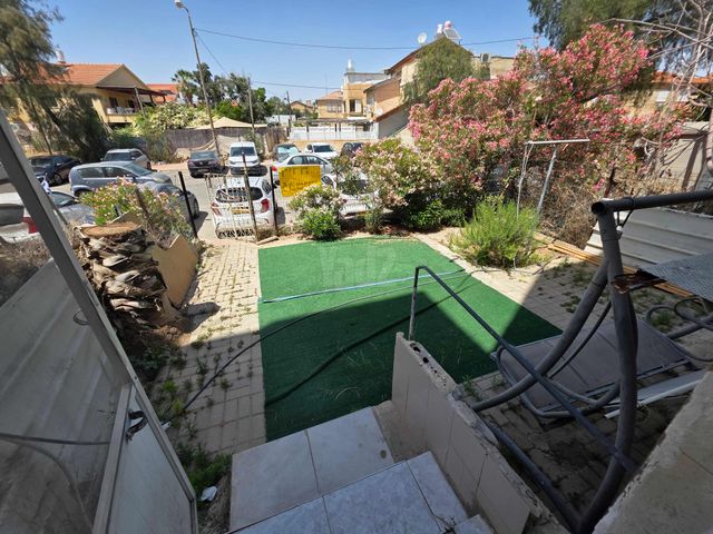 סוקולוב 25