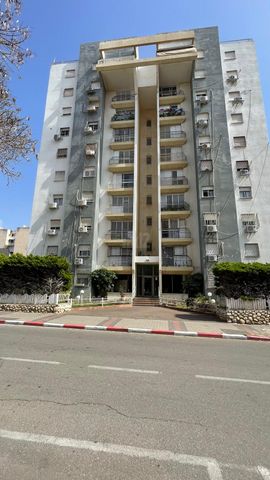 מודעת נכס, שדרות גולדה מאיר, נתניה