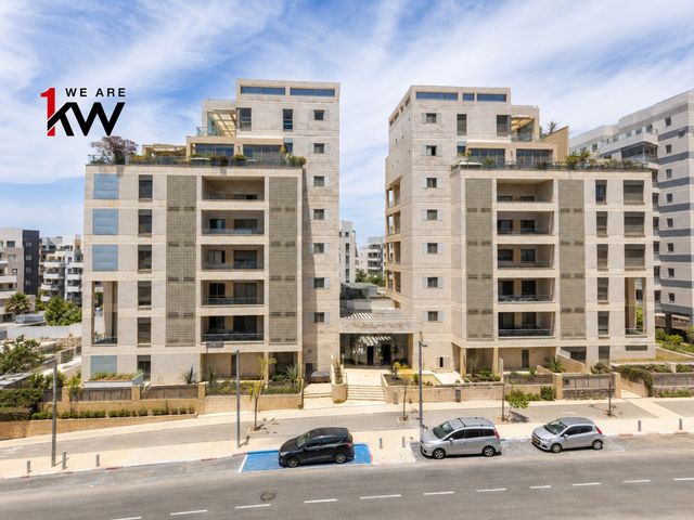 הגוש הגדול, רמת אביב החדשה, נופי ים