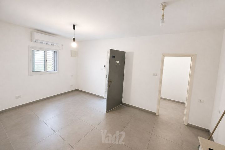 דירת גן להשכרה בתל אביב יפו (תיווך) — 2