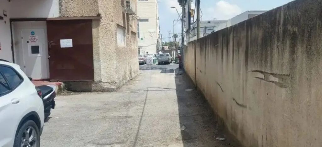 מבני תעשיה, רעננה
