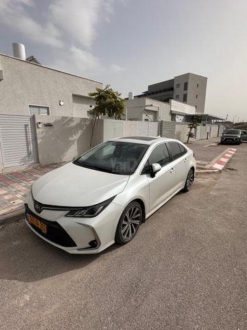 מודעת רכב טויוטה קורולה