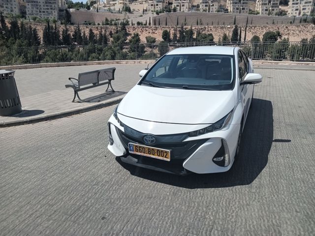 מודעת רכב טויוטה פריוס