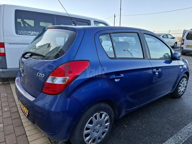 מודעת רכב יונדאי i20