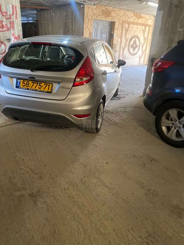 מודעת רכב פורד פיאסטה