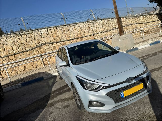 מודעת רכב יונדאי i20