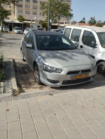 מודעת רכב מיצובישי לנסר