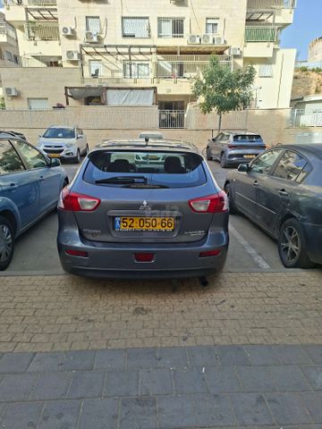 מודעת רכב מיצובישי לנסר