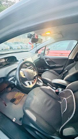 מודעת רכב פיג'ו 208