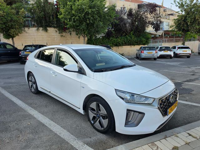 מודעת רכב יונדאי איוניק