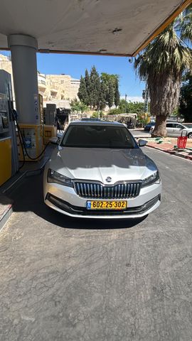מודעת רכב סקודה סופרב