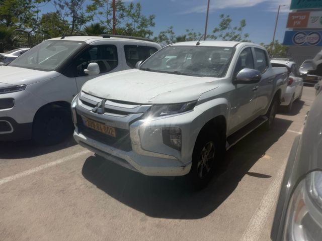 מודעת רכב מיצובישי טרייטון / L200
