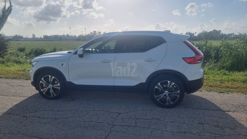 מודעת רכב וולוו XC40