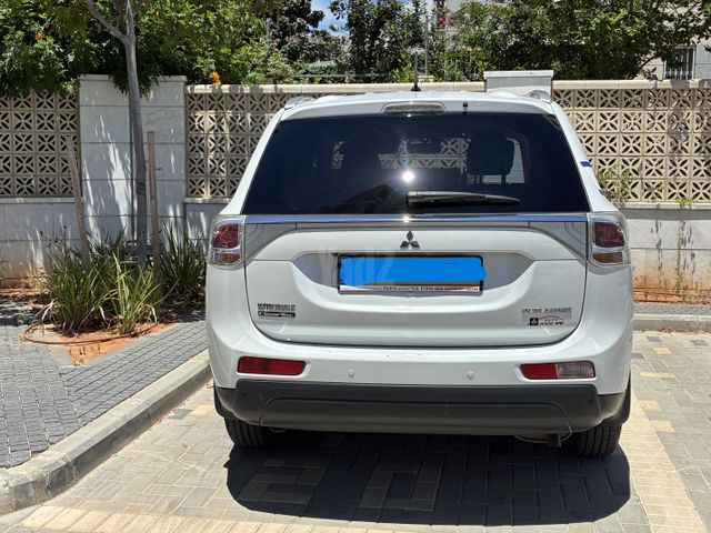 מודעת רכב מיצובישי אאוטלנדר