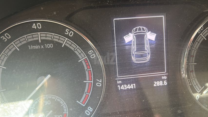 מודעת רכב סקודה קארוק