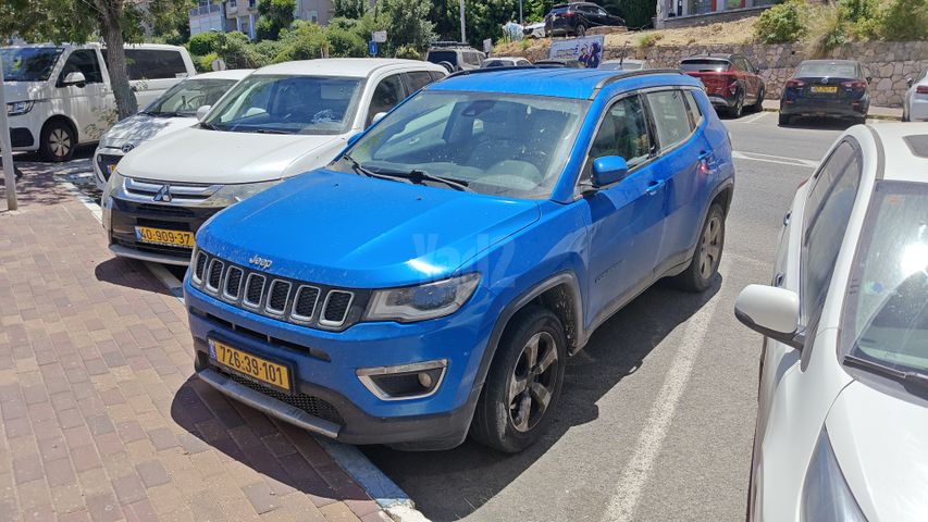 מודעת רכב ג'יפ קומפאס