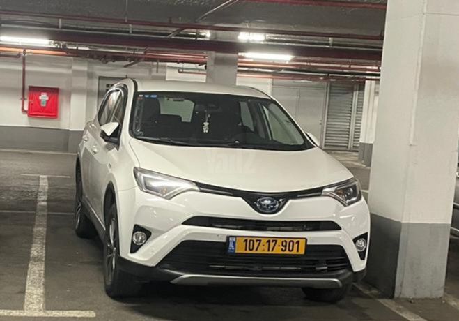 מודעת רכב טויוטה RAV4