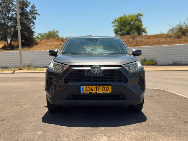 מודעת רכב טויוטה RAV4 2