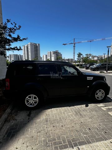 מודעת רכב דודג' ניטרו
