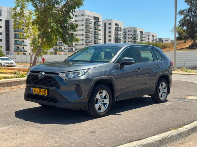 מודעת רכב טויוטה RAV4 1
