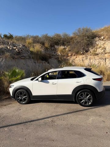 מודעת רכב מאזדה CX-30