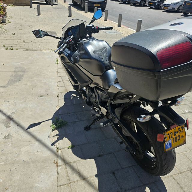 מודעת רכב קאוואסאקי נינג'ה 650