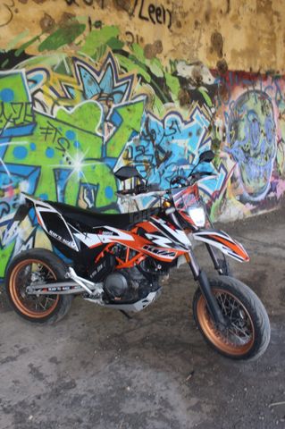 מודעת רכב KTM SuperMoto SMC 690