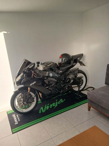 מודעת רכב קאוואסאקי נינג'ה ZX 10R