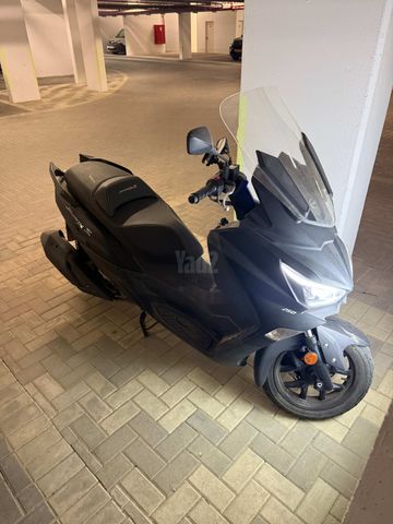 מודעת רכב סאן יאנג ג'וי-מקס Z-250