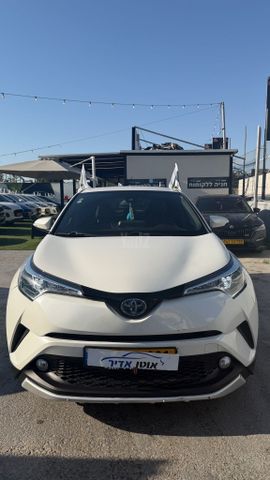 מודעת רכב טויוטה C-HR 2