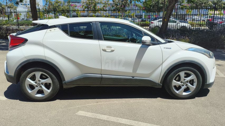 מודעת רכב טויוטה C-HR 2