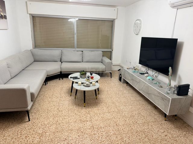 החשמונאים 73