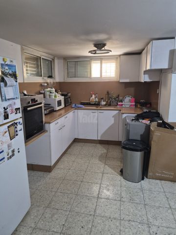 קפלן 16
