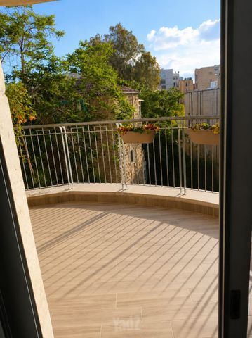 דירה למכירה בירושלים (תיווך) — 5