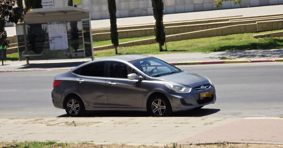מודעת רכב יונדאי אקסנט i25