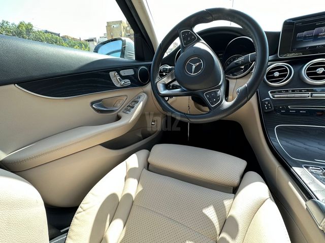 מודעת רכב מרצדס-בנץ C-class