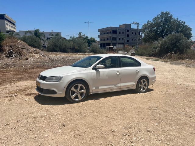 מודעת רכב פולקסווגן ג'טה 